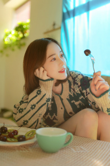 办公室放荡女秘小说