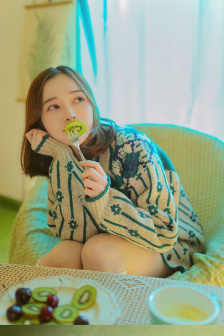 特利迦奥特曼第一集